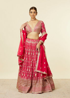 alt message - Mohey Women Rani Pink Imperial Floral Buta Patterned Lehenga Lehenga with Mirror work image number 0