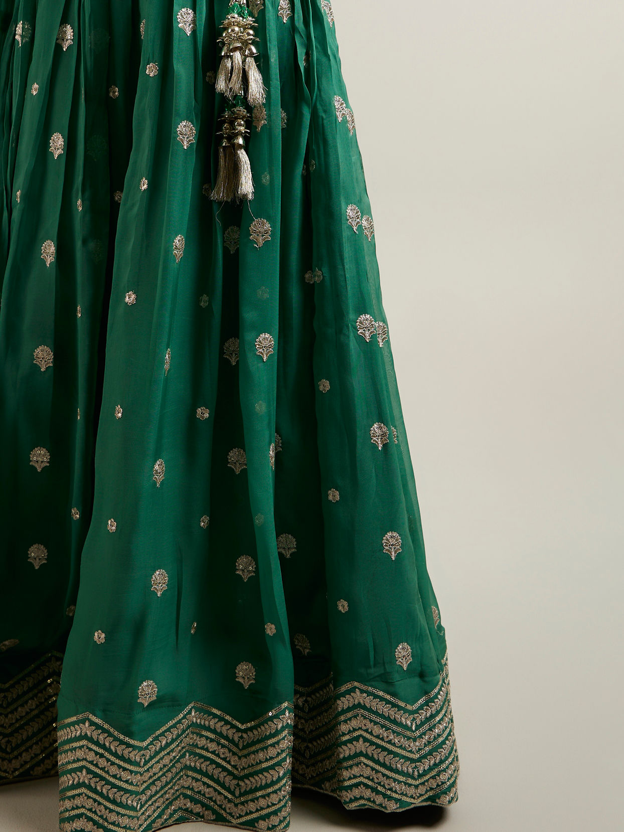 Mohey Women Ravishing Rama Green Lehenga