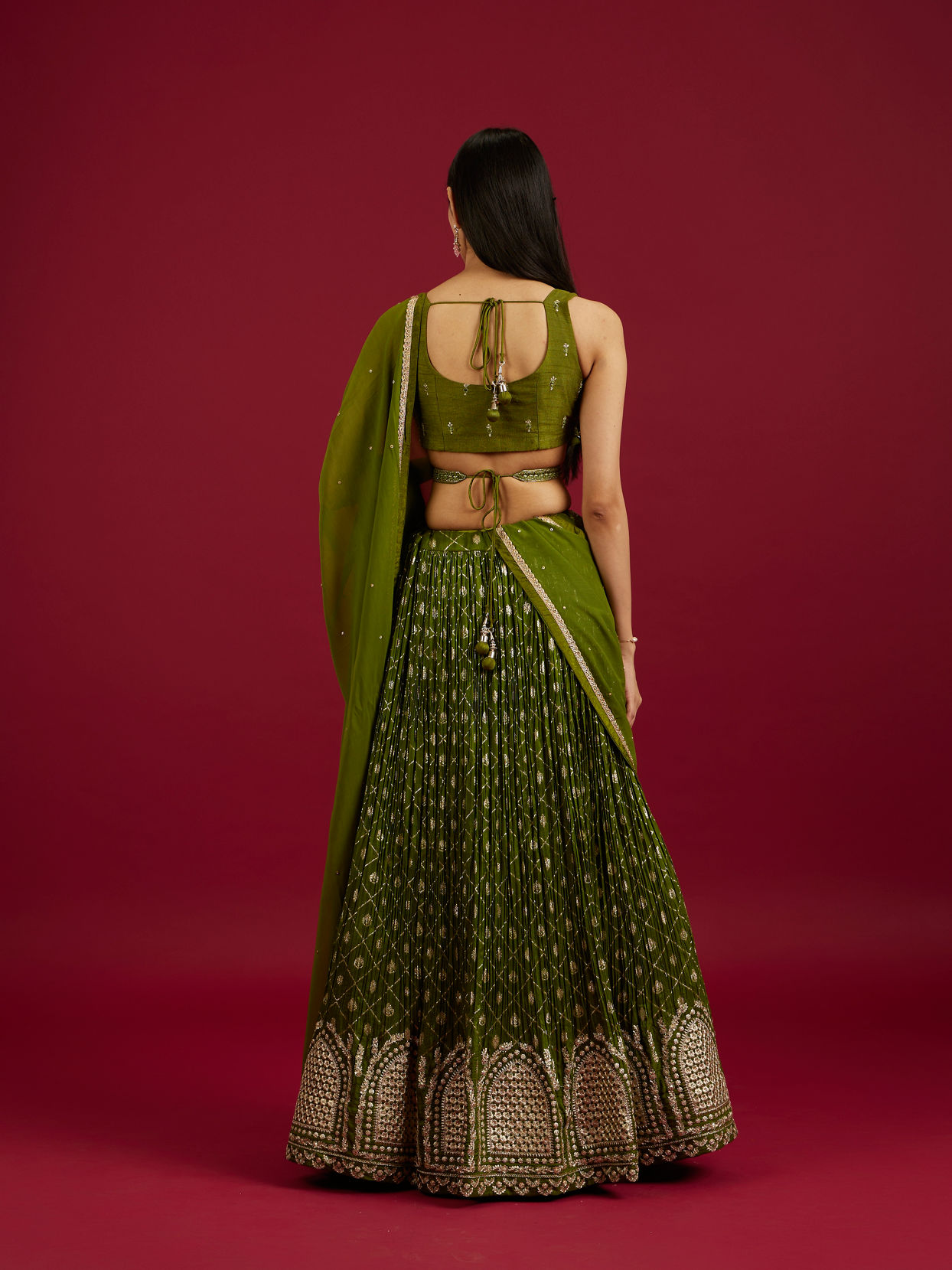 Mohey Women Green Art Silk Lehenga with Mirror Work image number 5