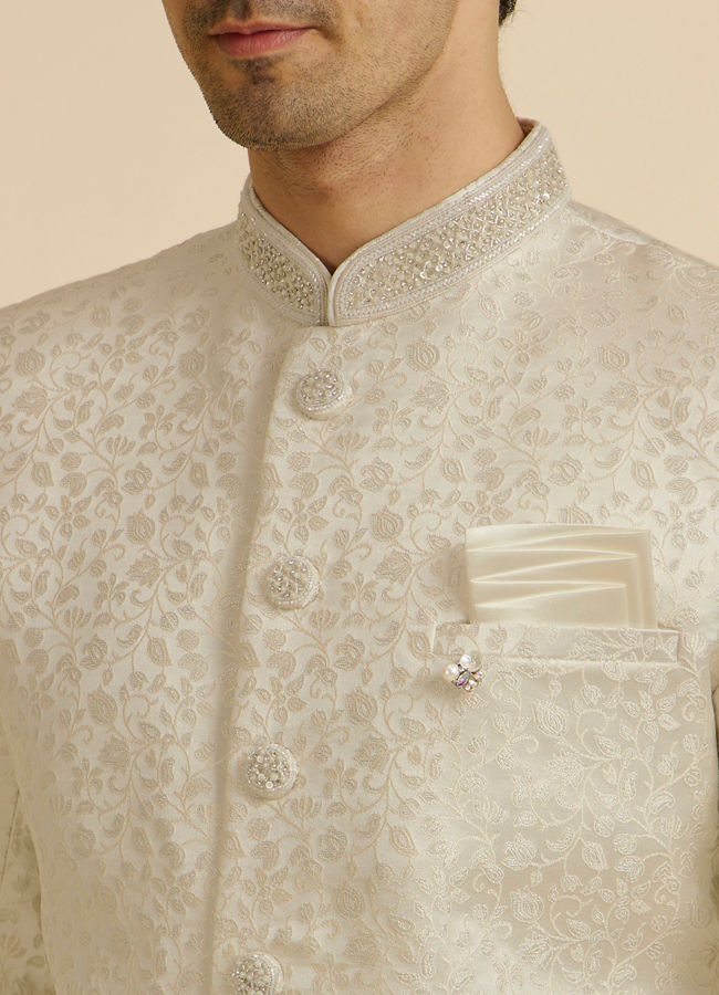 alt message - Manyavar Men White Bel Buti Patterned Sherwani Set image number 1