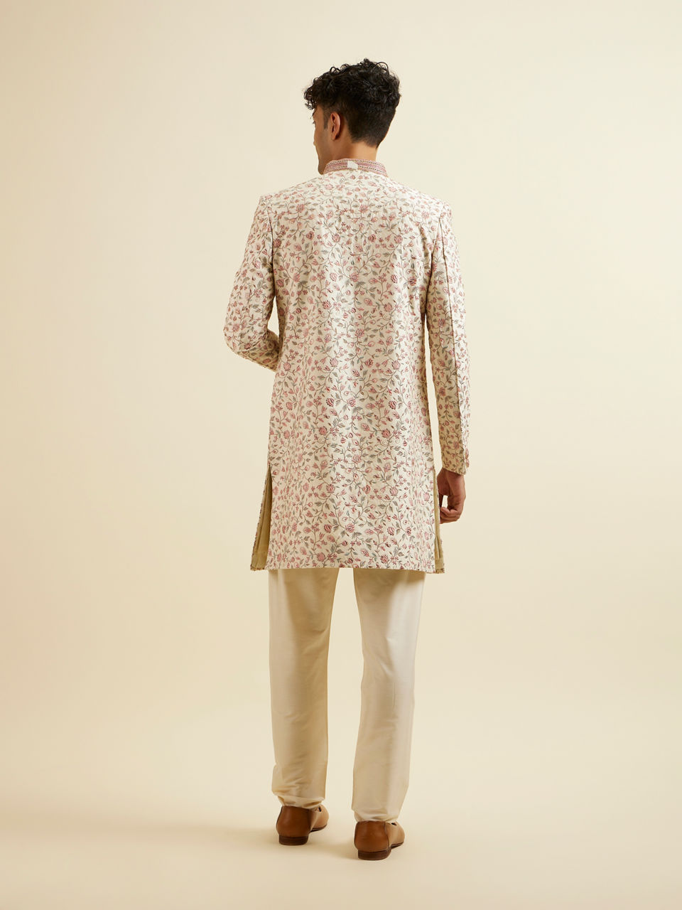 Manyavar Men Cream Pink Bel Buti Patterned Sherwani Set