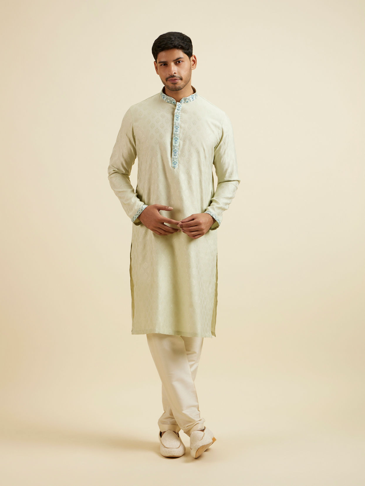 alt message - Manyavar Men Aqua Green Floral Motif Sherwani Set image number 4