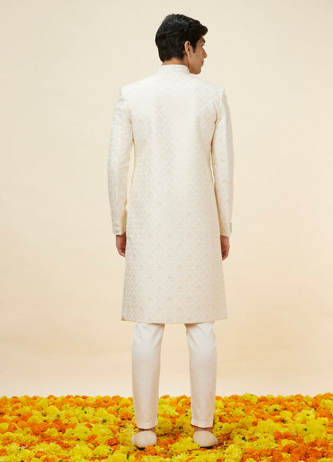 Manyavar Men Pearl White Floral Jaal Patterned Sherwani Set