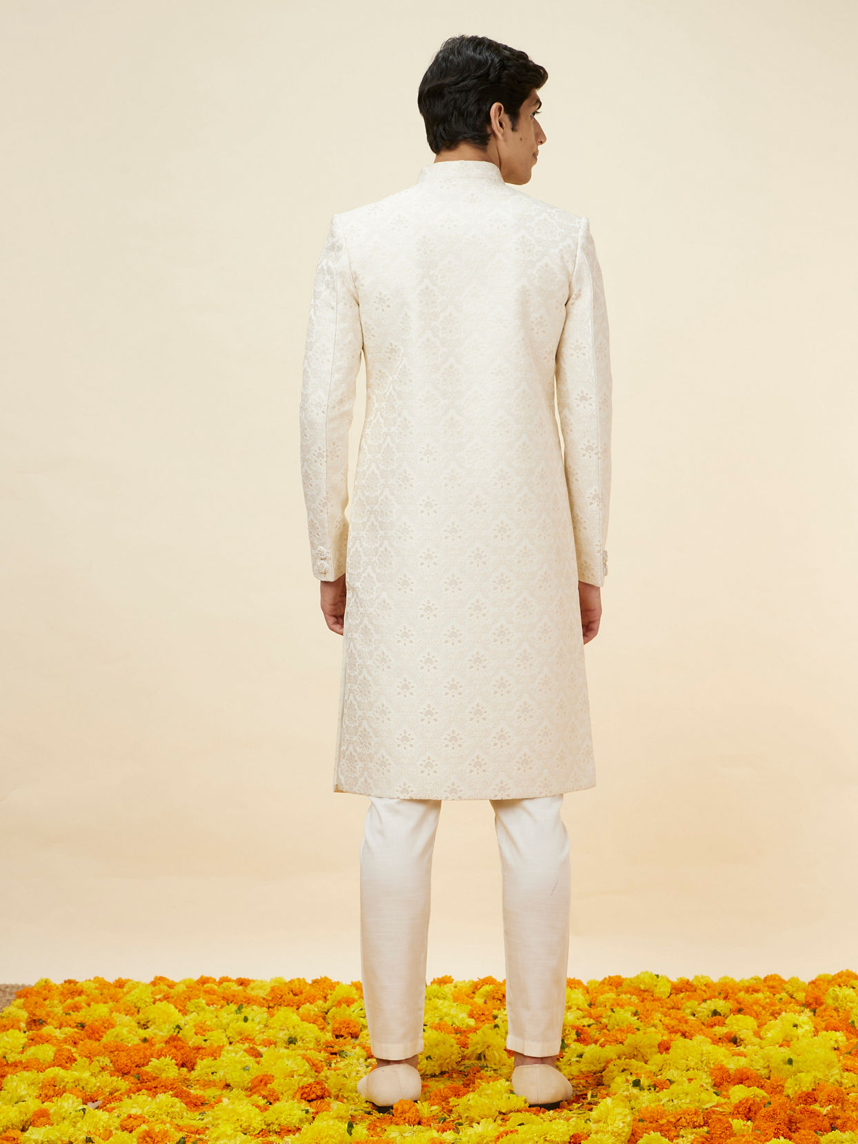 Manyavar Men Pearl White Floral Jaal Patterned Sherwani Set
