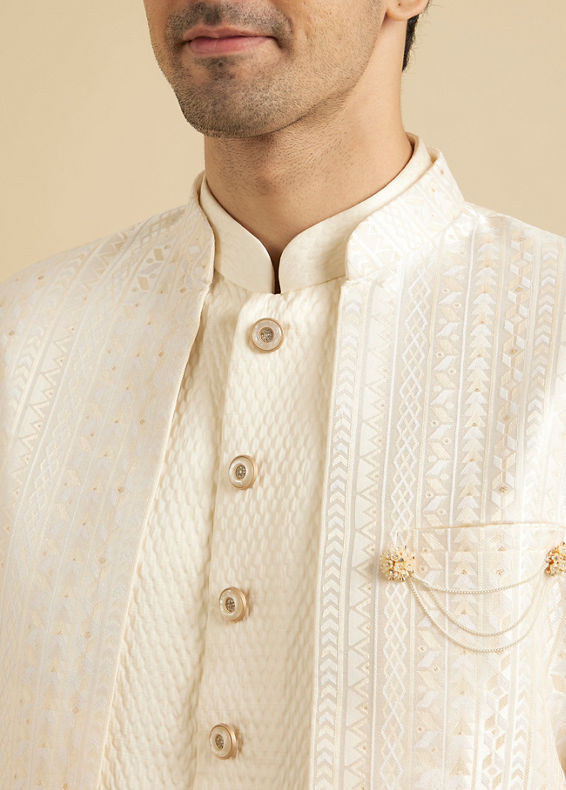 Manyavar Men Baby Pink Fern Patterned Sherwani Set with Sequin Highlights