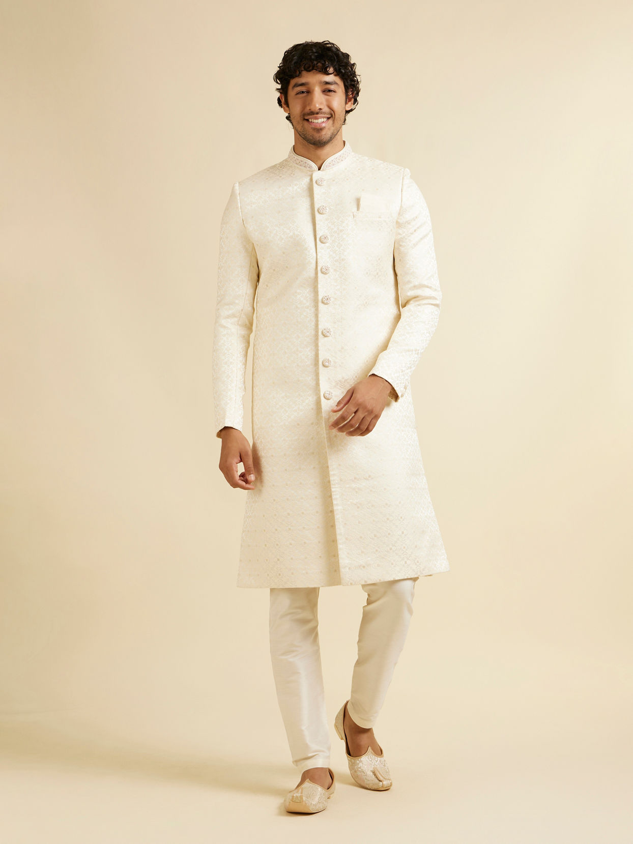 Manyavar Men Lush Cream Regale Sherwani