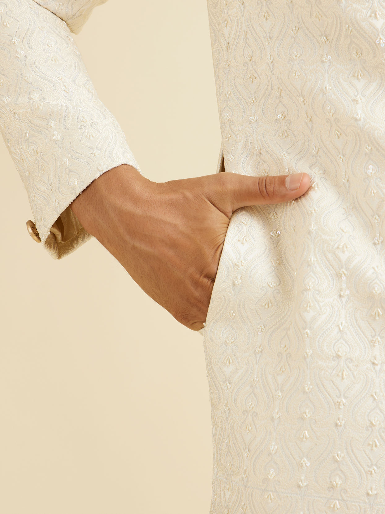 Manyavar Men Warm White Ogee Jaal Patterned Sherwani Set