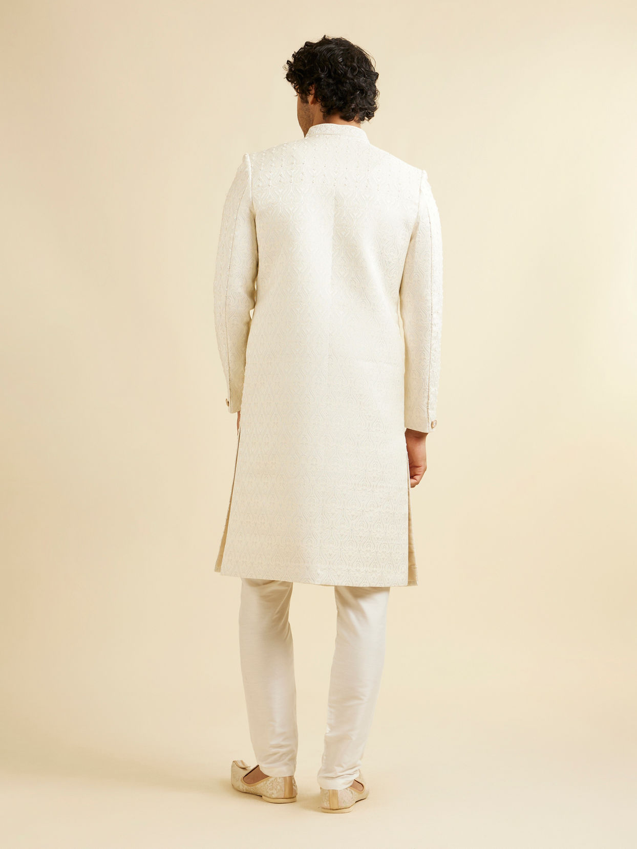 Manyavar Men Warm White Ogee Jaal Patterned Sherwani Set