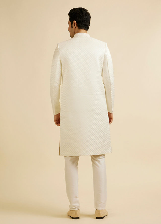 alt message - Manyavar Men Embroidered Brocade Sherwani Warm White image number 3