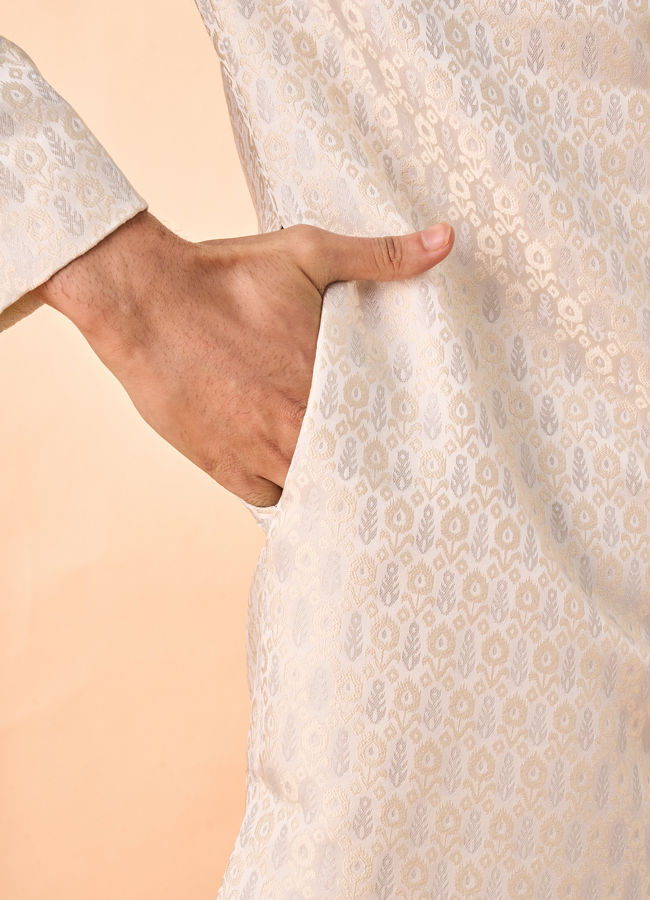 Manyavar Men Cream Radiance Sherwani