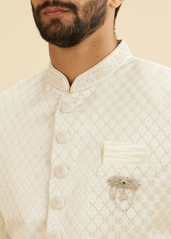 Manyavar Men Warm White Ogee Patterned Sherwani Set with Embellished Collar