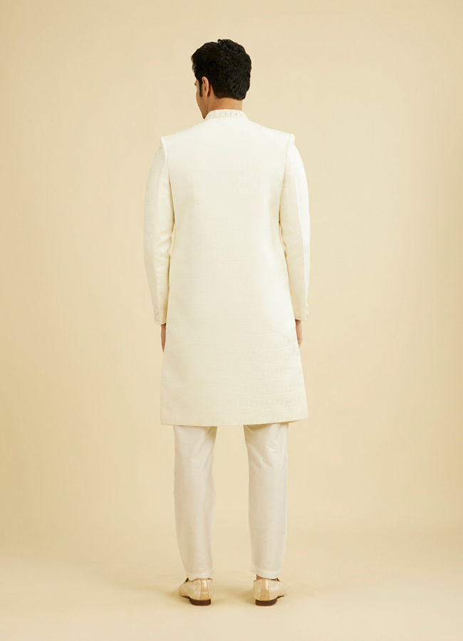 Manyavar Men Warm White Honeycomb & Leaf Patterned Sherwani Set