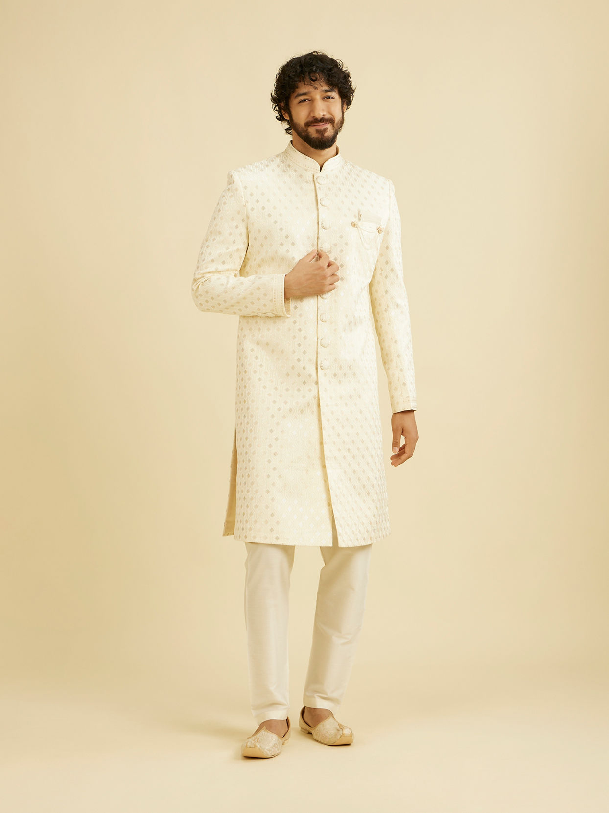 Manyavar Men Cream White Buta Patterned Sherwani Set