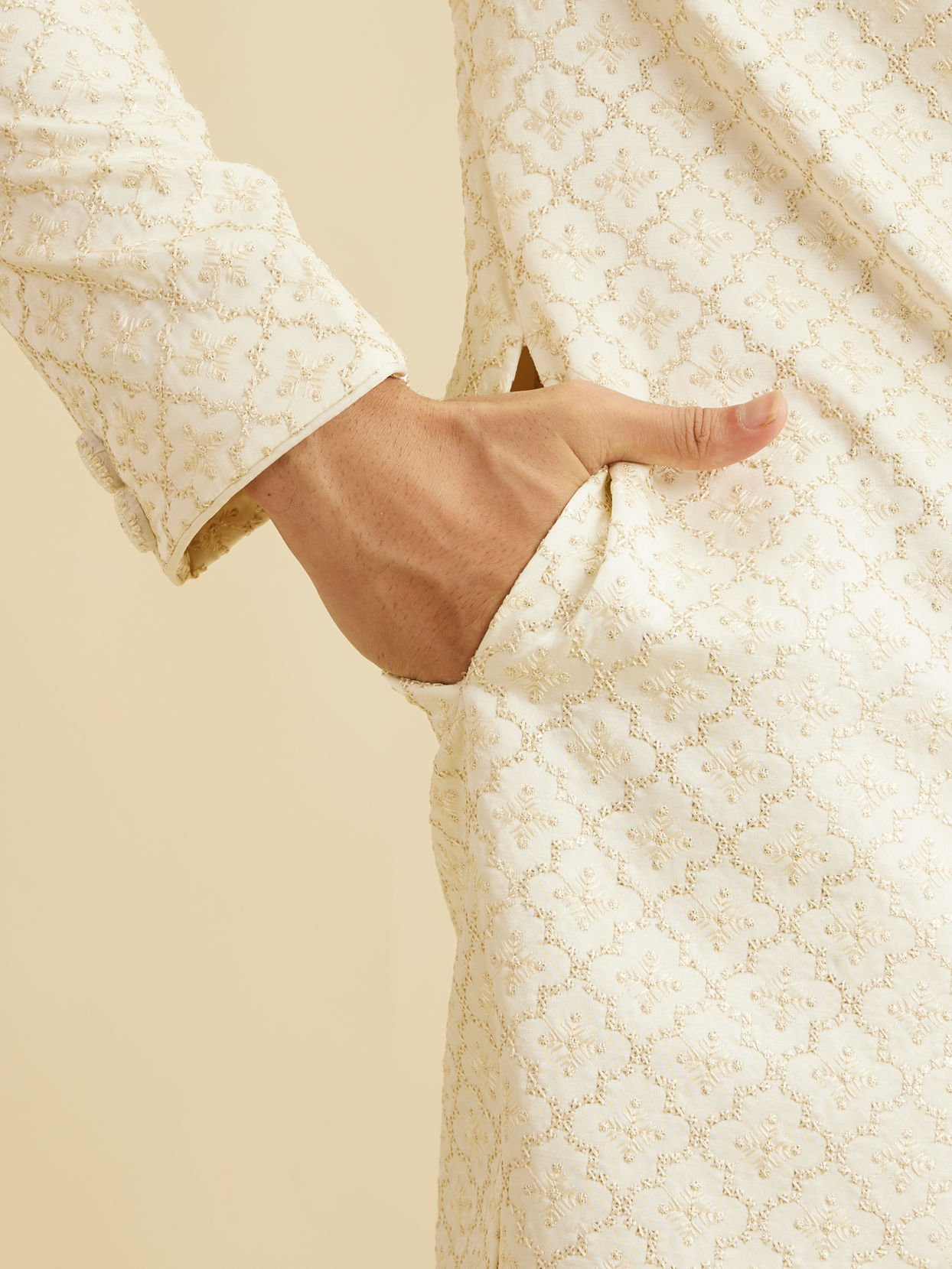 Manyavar Men Cream White Buta & Trellis Patterned Sherwani Set