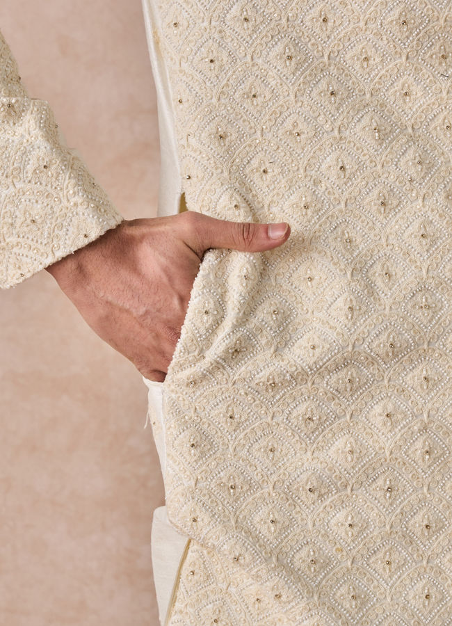 Manyavar Men Cream Luxurious Sherwani