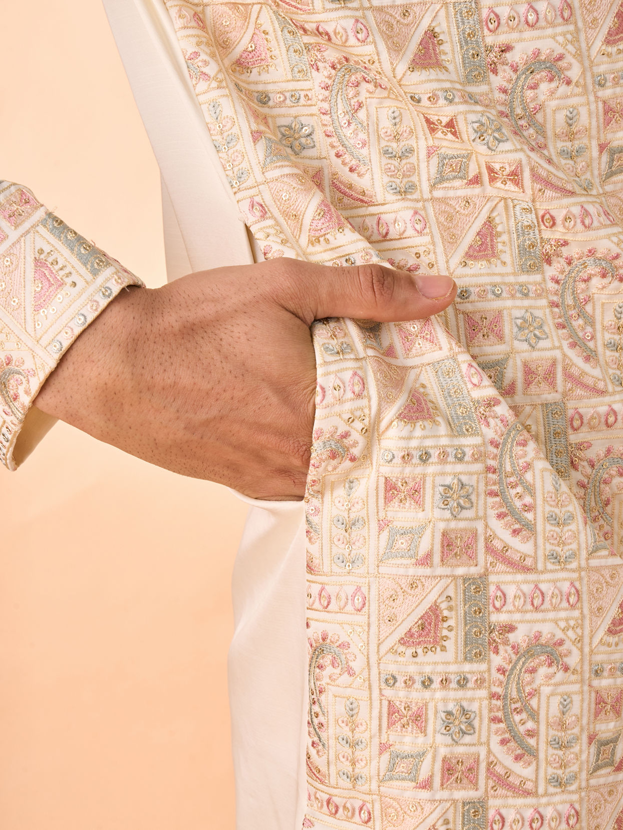Manyavar Men Resplendent Cream Sherwani