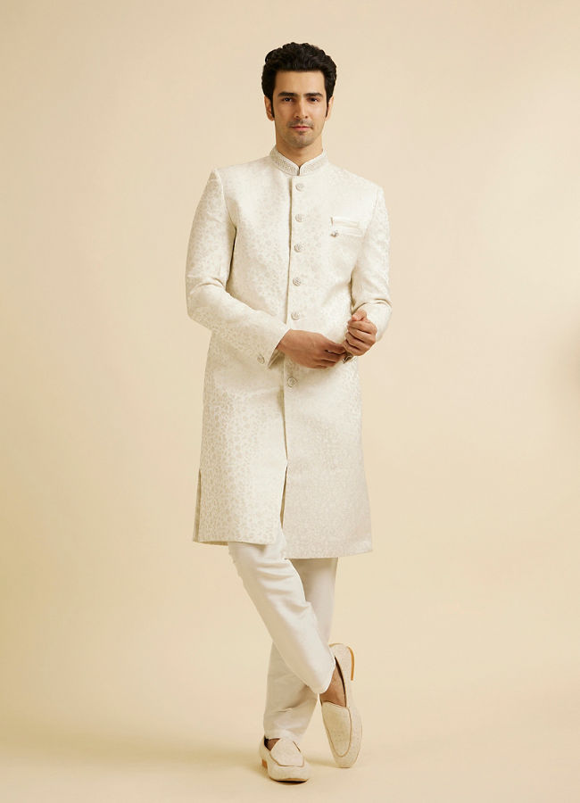 alt message - Manyavar Men White Bel Buti Patterned Sherwani Set image number 3