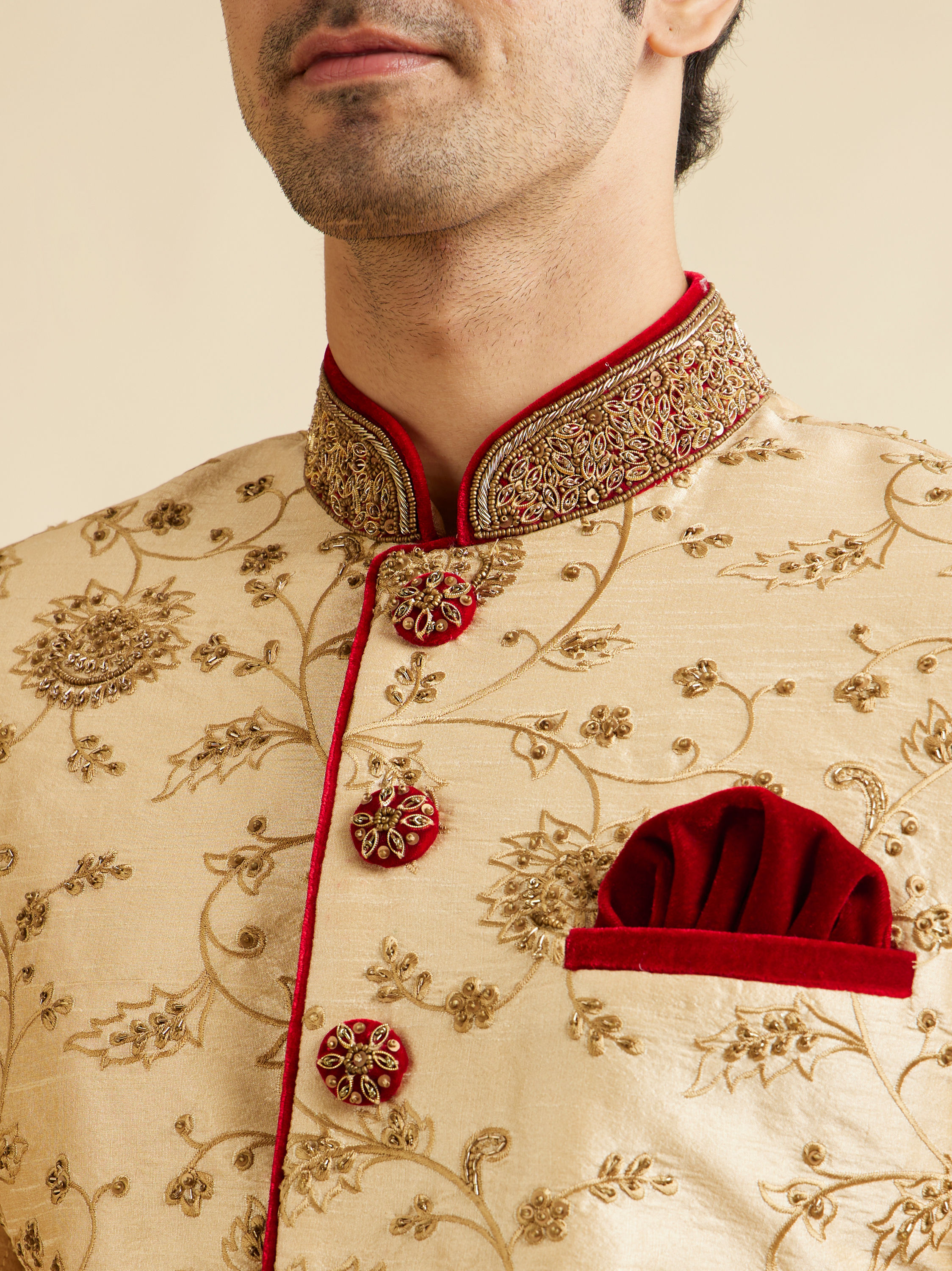 Manyavar Men Majestic Embroidered Traditional Sherwani