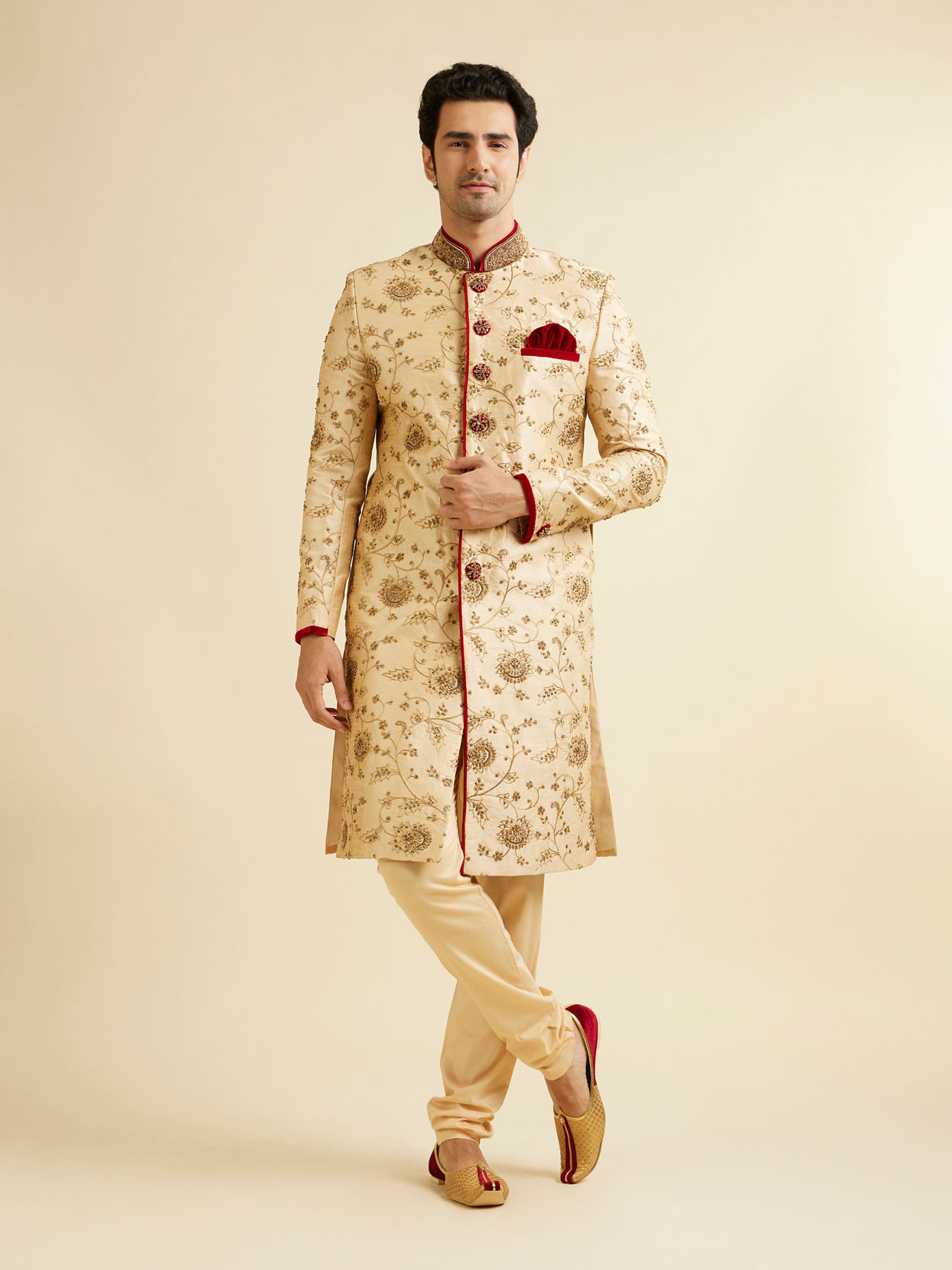 alt message - Manyavar Men Majestic Embroidered Traditional Sherwani image number 2