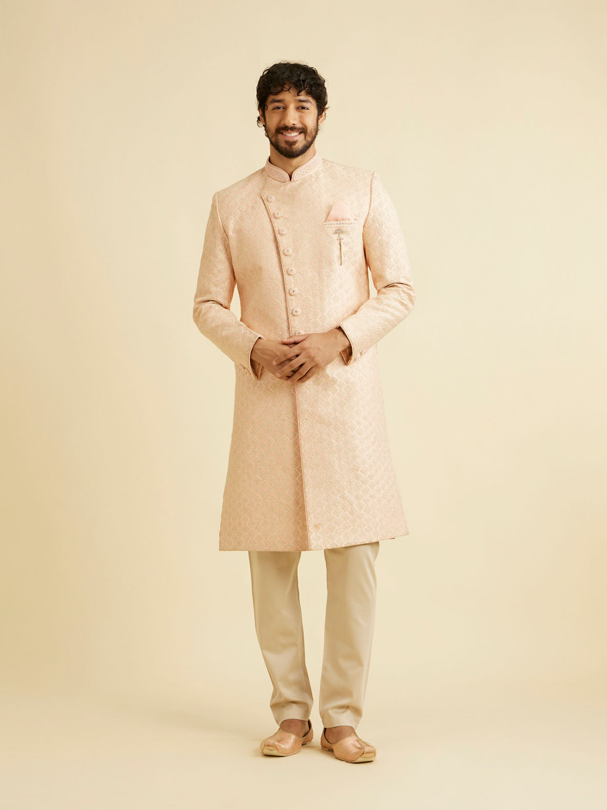 alt message - Manyavar Men Opulent Gajaree Sherwani Set image number 2