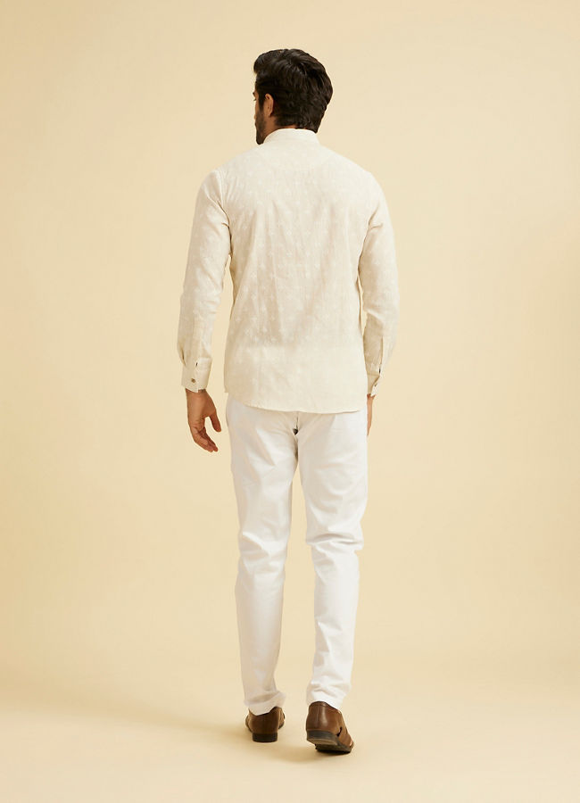 Manyavar Men Exquisite Cream Linen Kurta