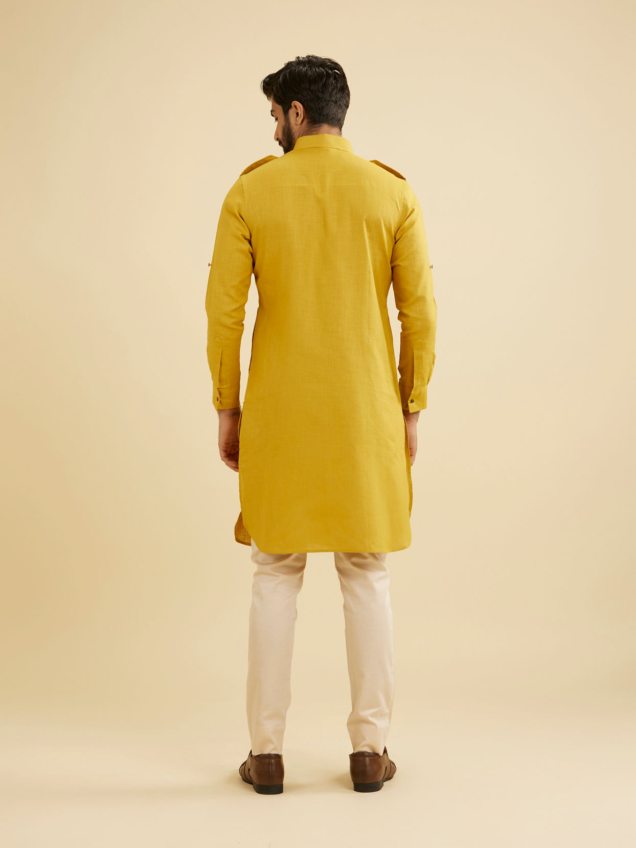 Manyavar Men Mustard Delight Festive Kurta image number 4