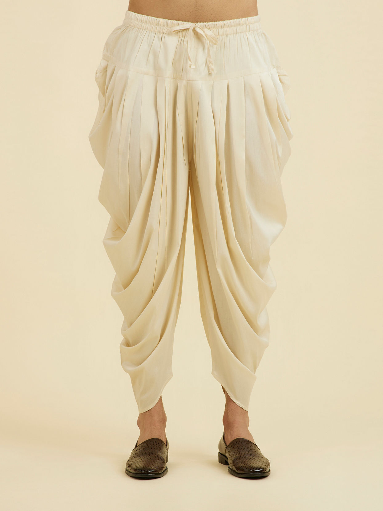 Manyavar Men Cream Majestic Patiala