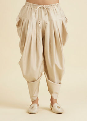 Manyavar Men Emerald Enigma Cotton Patiala