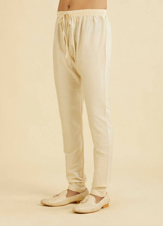 Manyavar Men Elegant Cream Pyjama image number 2