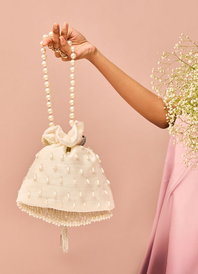 Mohey Women White Art Silk Hand Embroidered Bag