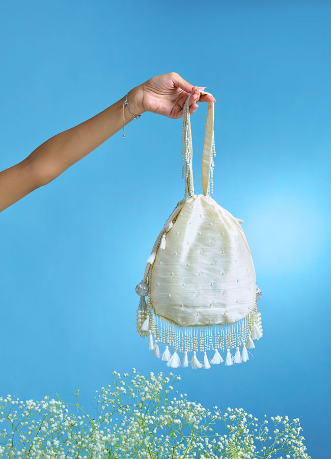 Mohey Women Creamy Dream Potli Bag