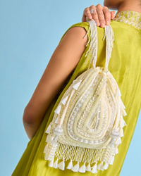 Mohey Women Creamy Dream Potli Bag