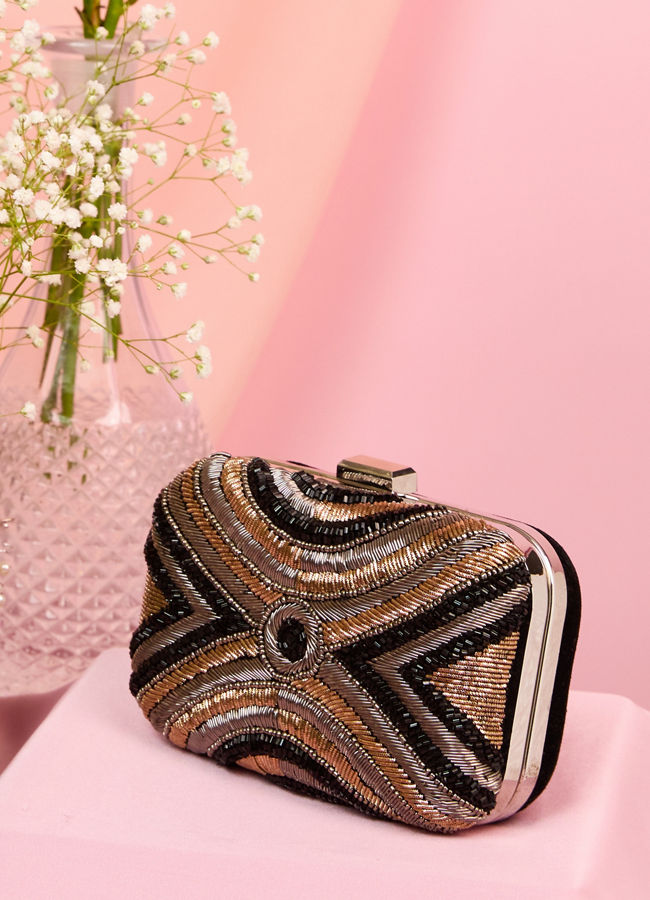 Mohey Women Black Velvet Elegance Clutch Bag