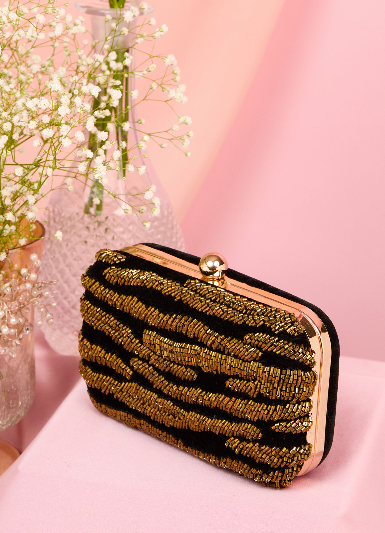 Mohey Women Golden Velvet Festive Clutch Bag