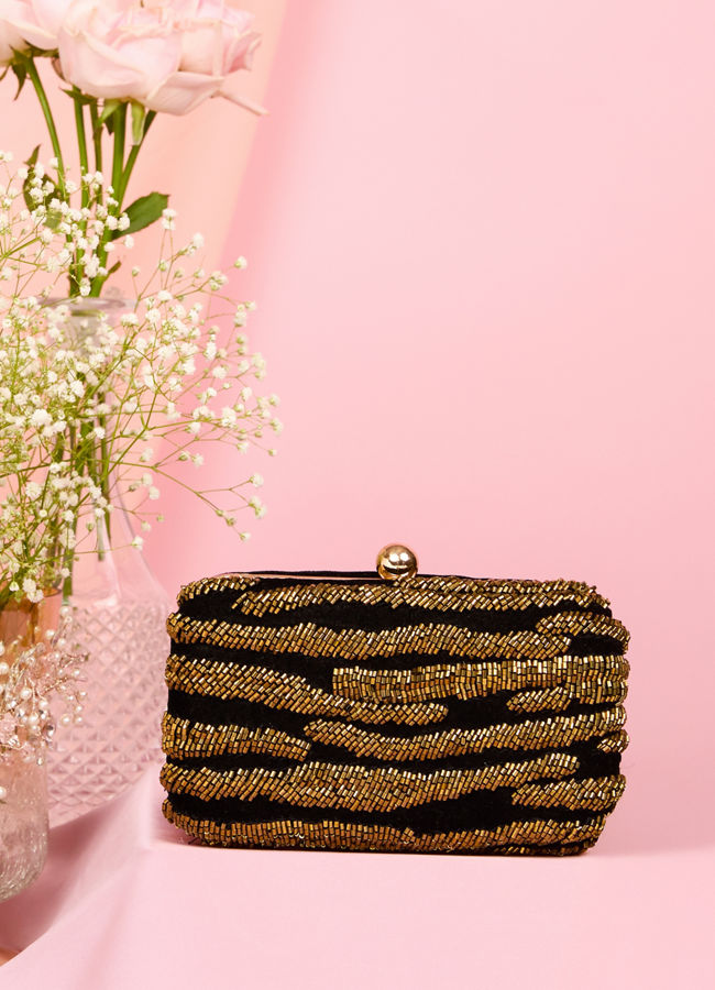 Mohey Women Golden Velvet Festive Clutch Bag