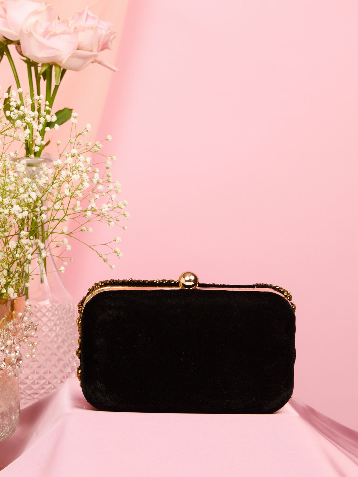 Mohey Women Golden Velvet Festive Clutch Bag