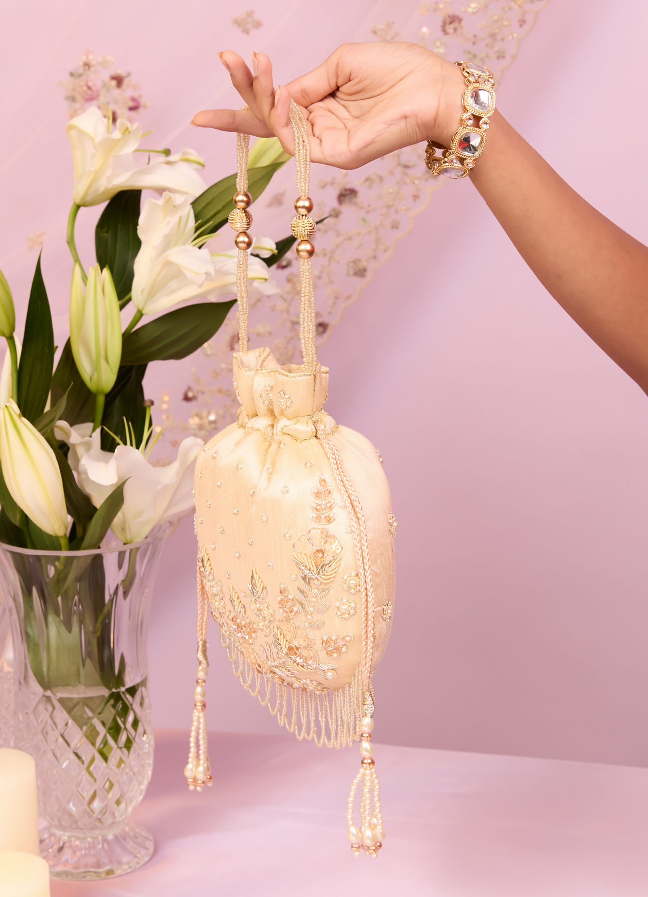 Mohey Women Cream Art Silk Potli Bag