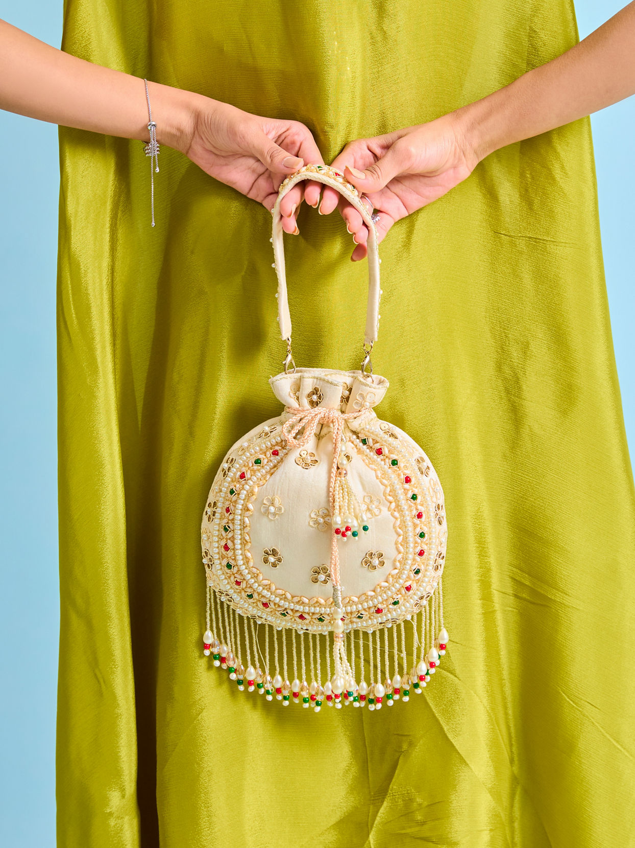Mohey Women Ethereal White Evening Bag