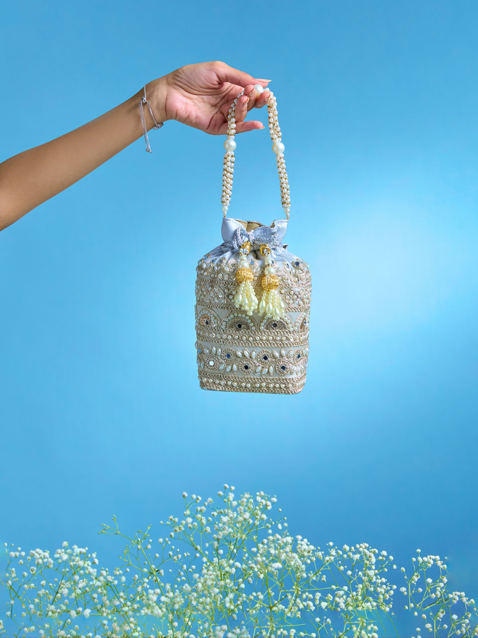 Mohey Women Enchanting Grey Silk Potli Bag