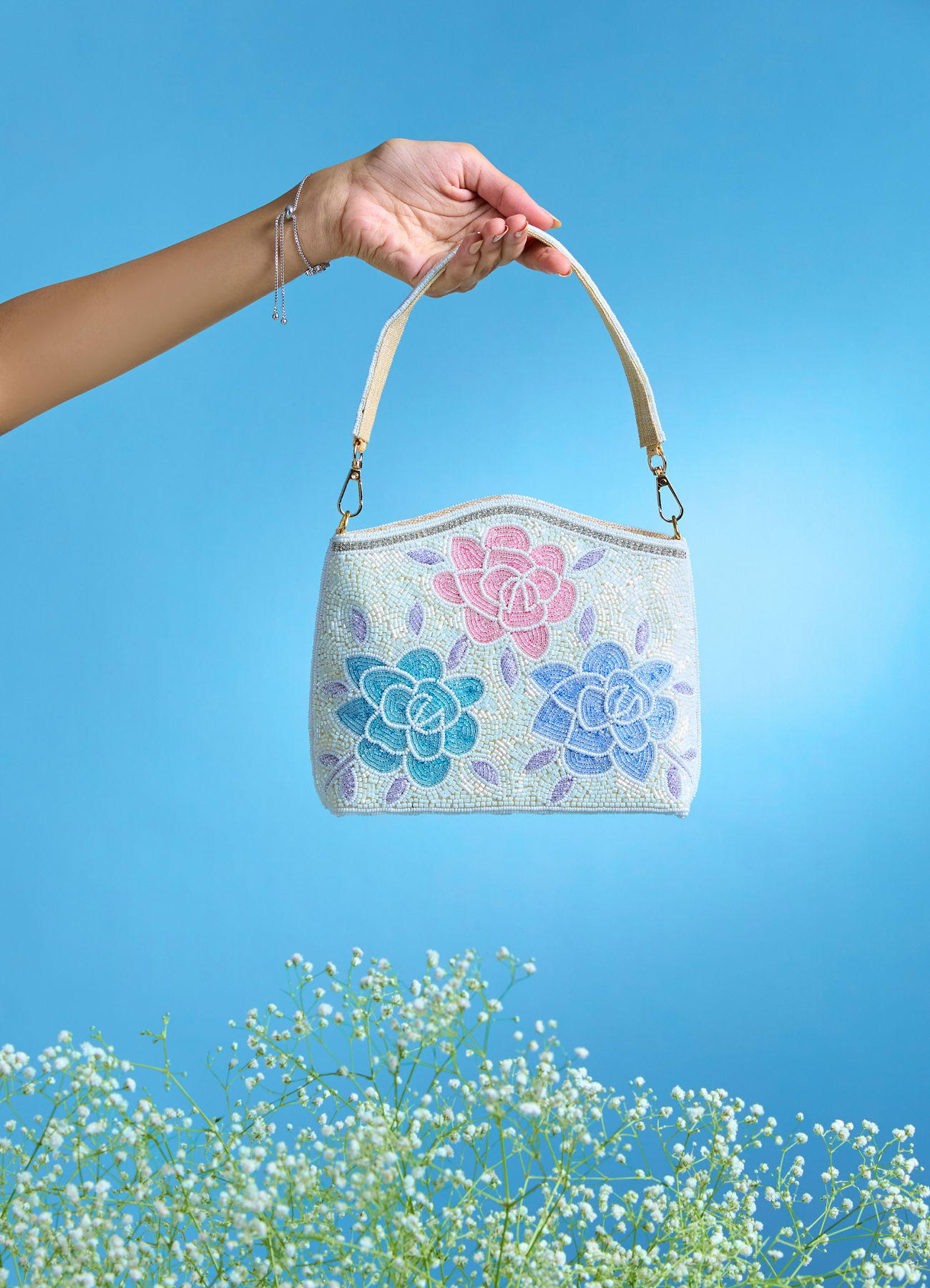 Mohey Women Elegant Cream Potli Bag