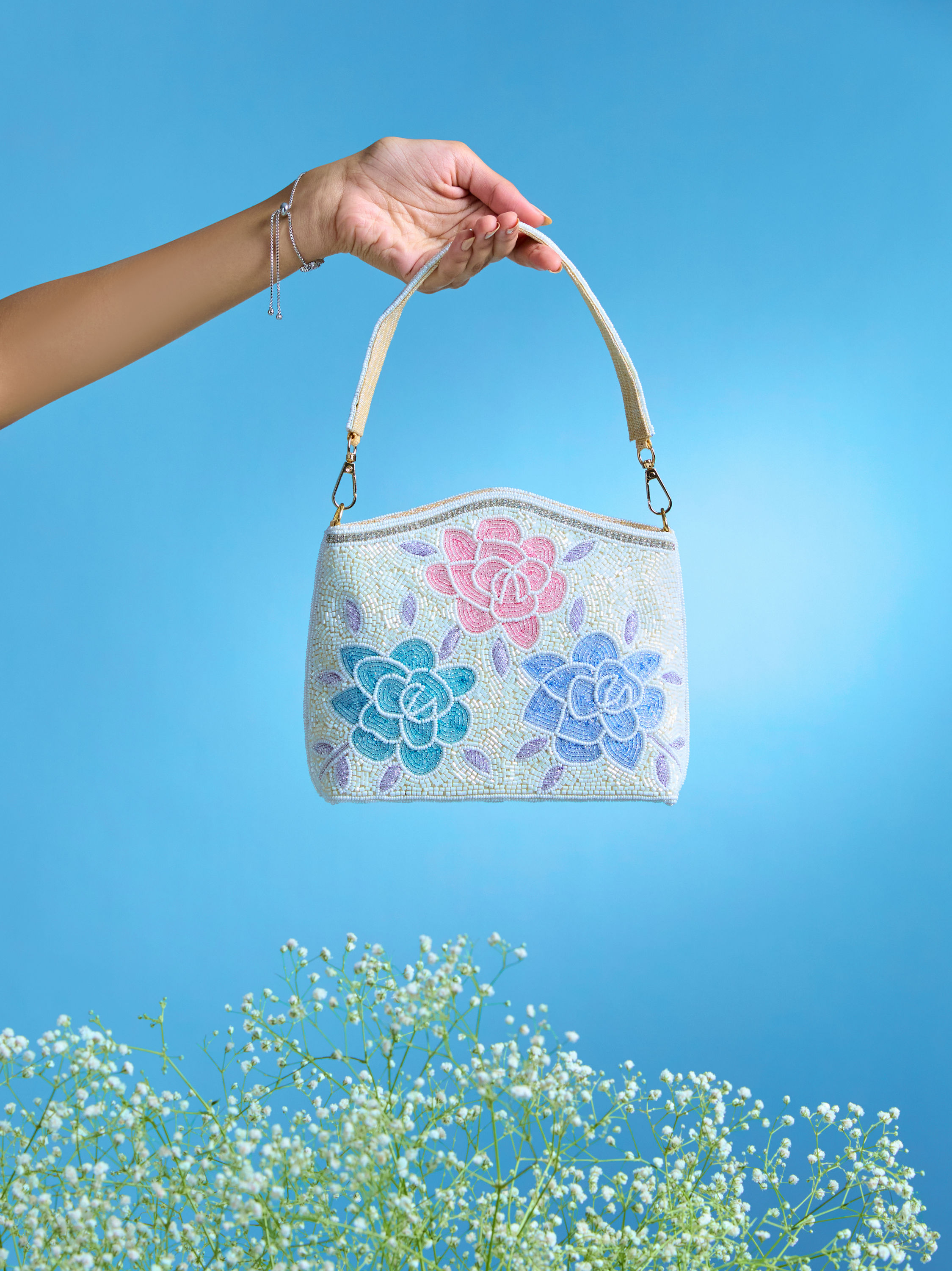 Mohey Women Elegant Cream Potli Bag
