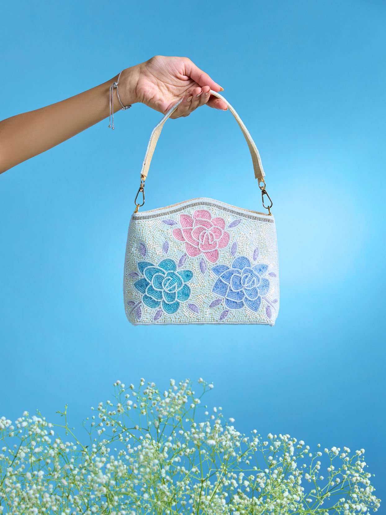 Mohey Women Elegant Cream Potli Bag