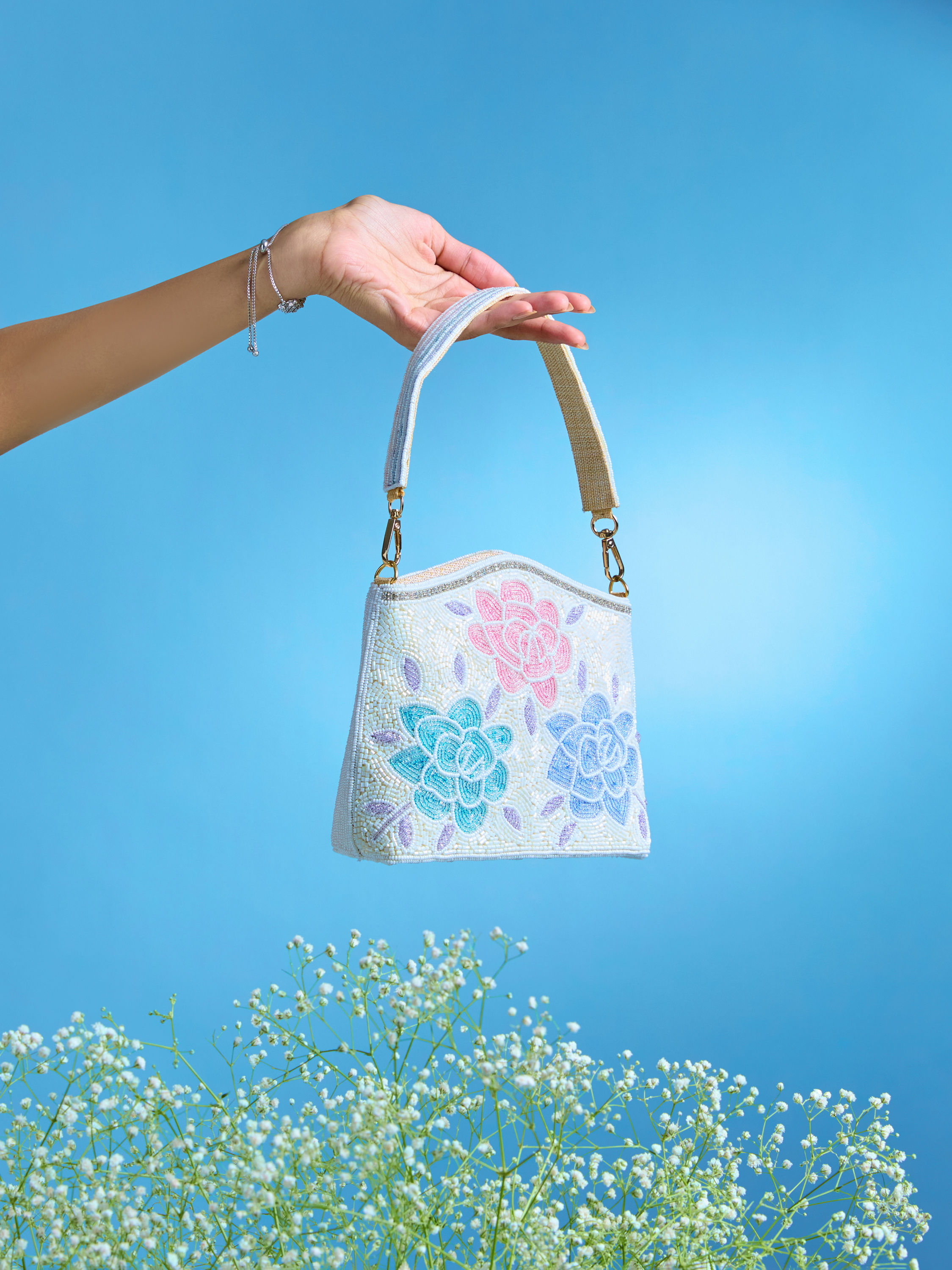 Mohey Women Elegant Cream Potli Bag