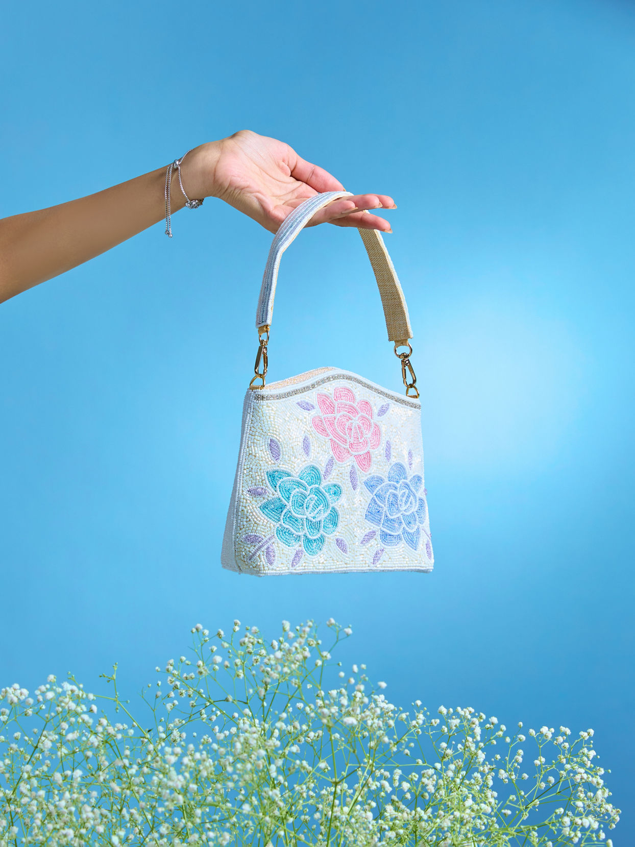 Mohey Women Elegant Cream Potli Bag