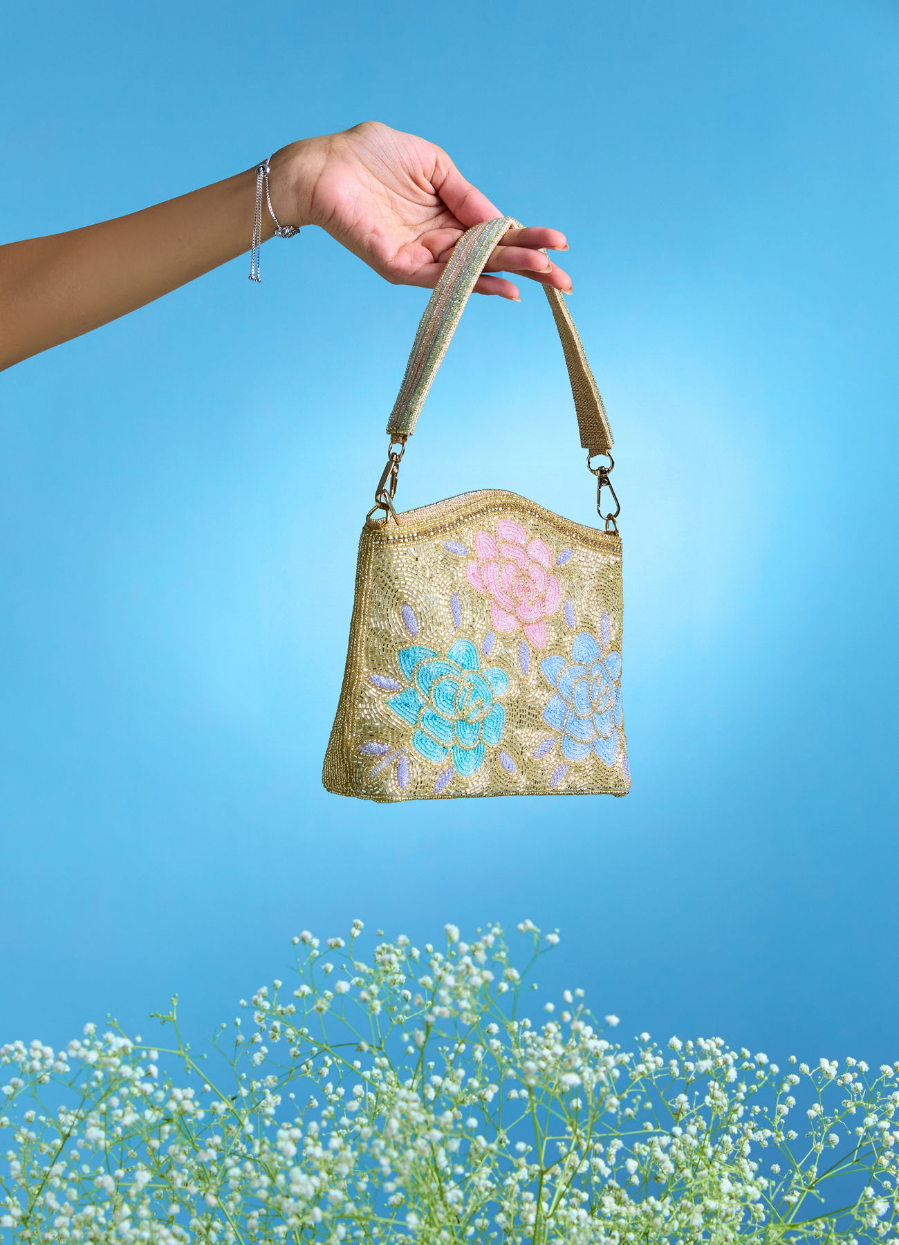 Mohey Women Beige Opulence Silk Bag