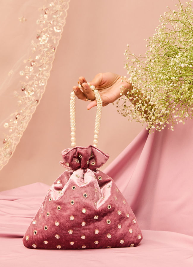 Mohey Women Dusty Pink Velvet Potli Bag