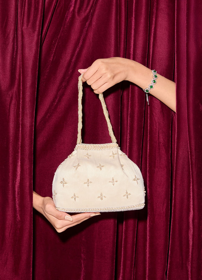 Mohey Women Elegant Cream Silk Bag