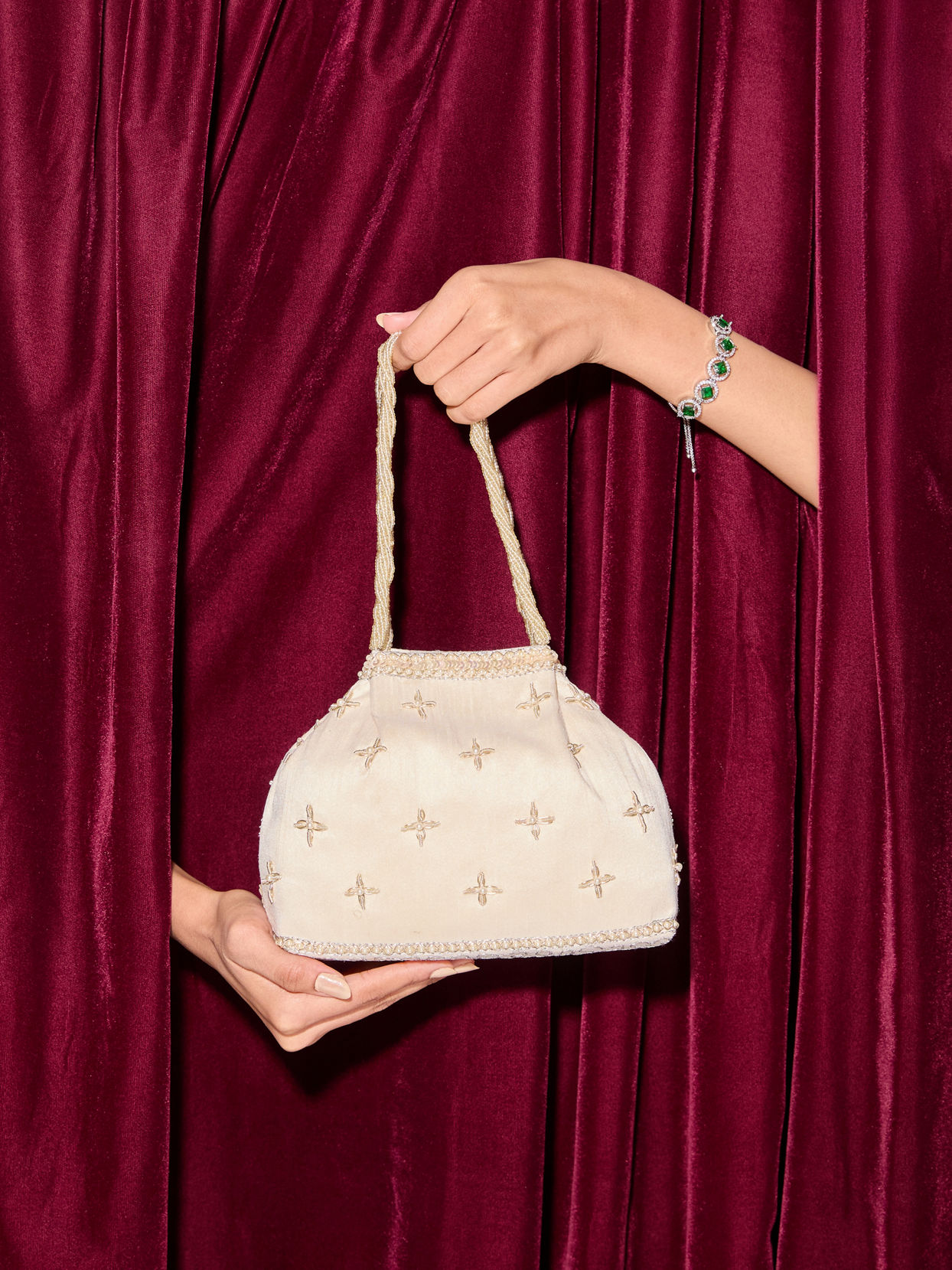 Mohey Women Elegant Cream Silk Bag