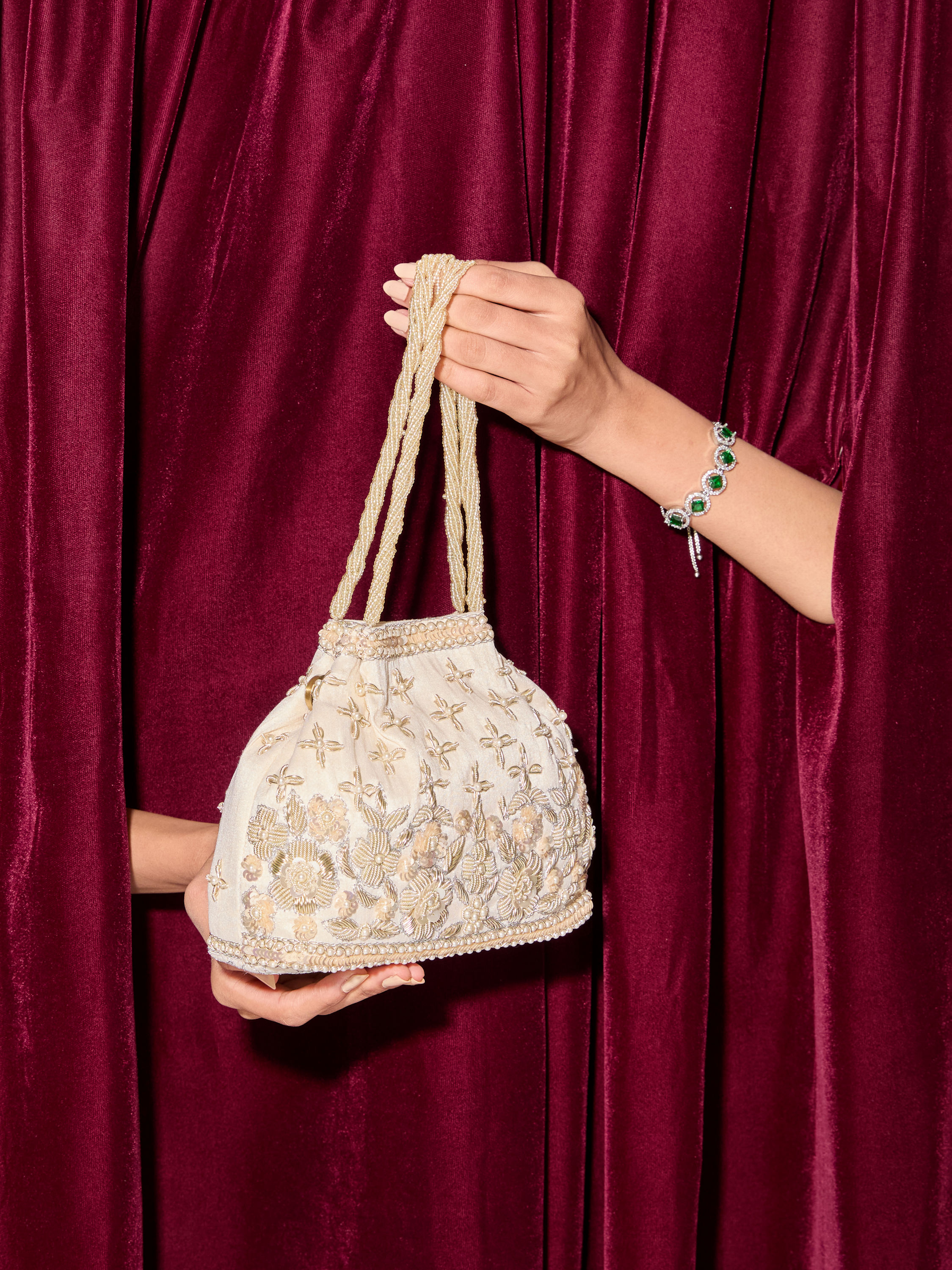 Mohey Women Elegant Cream Silk Bag