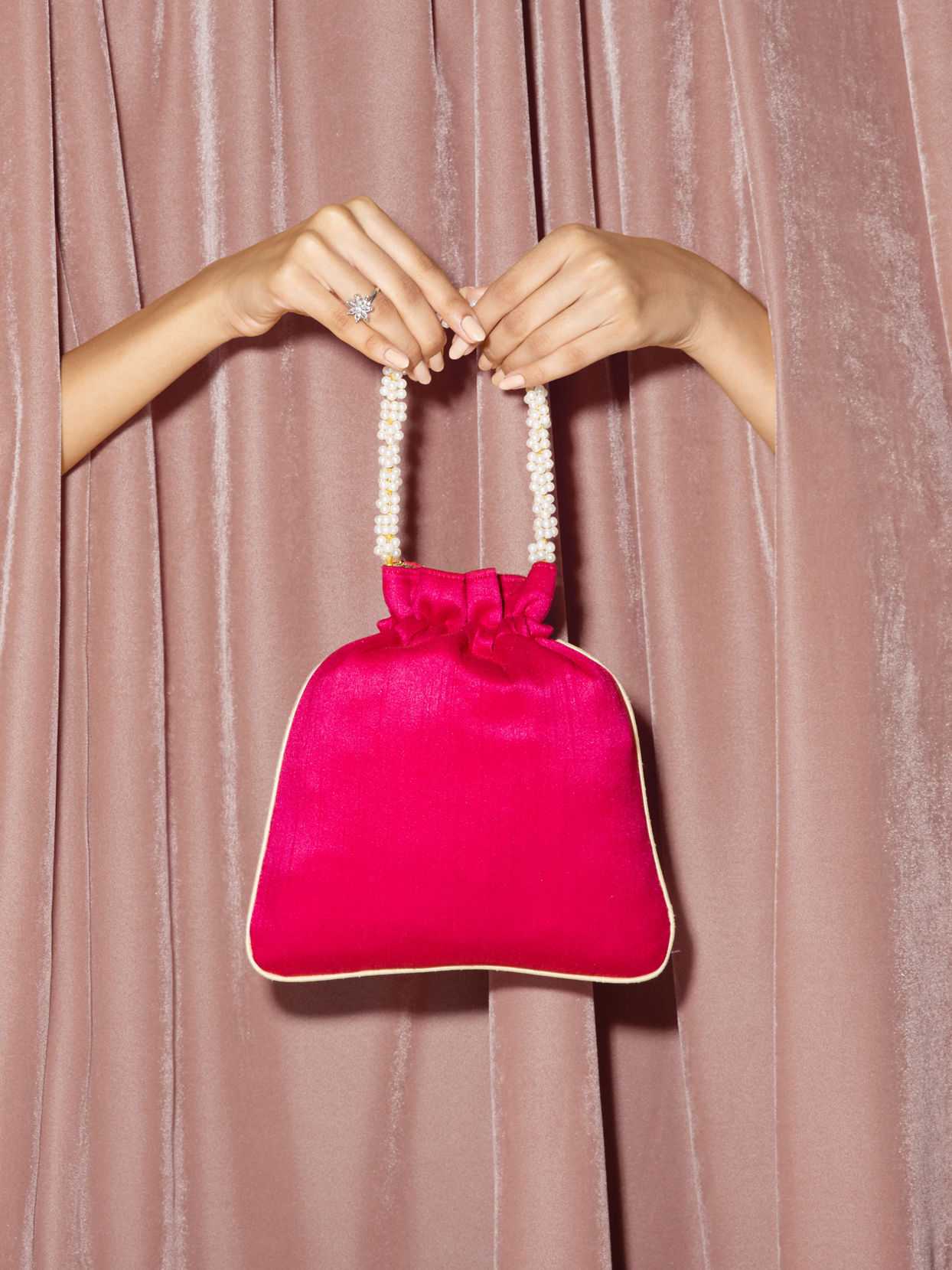 Mohey Women Elegant Pink Potli Bag